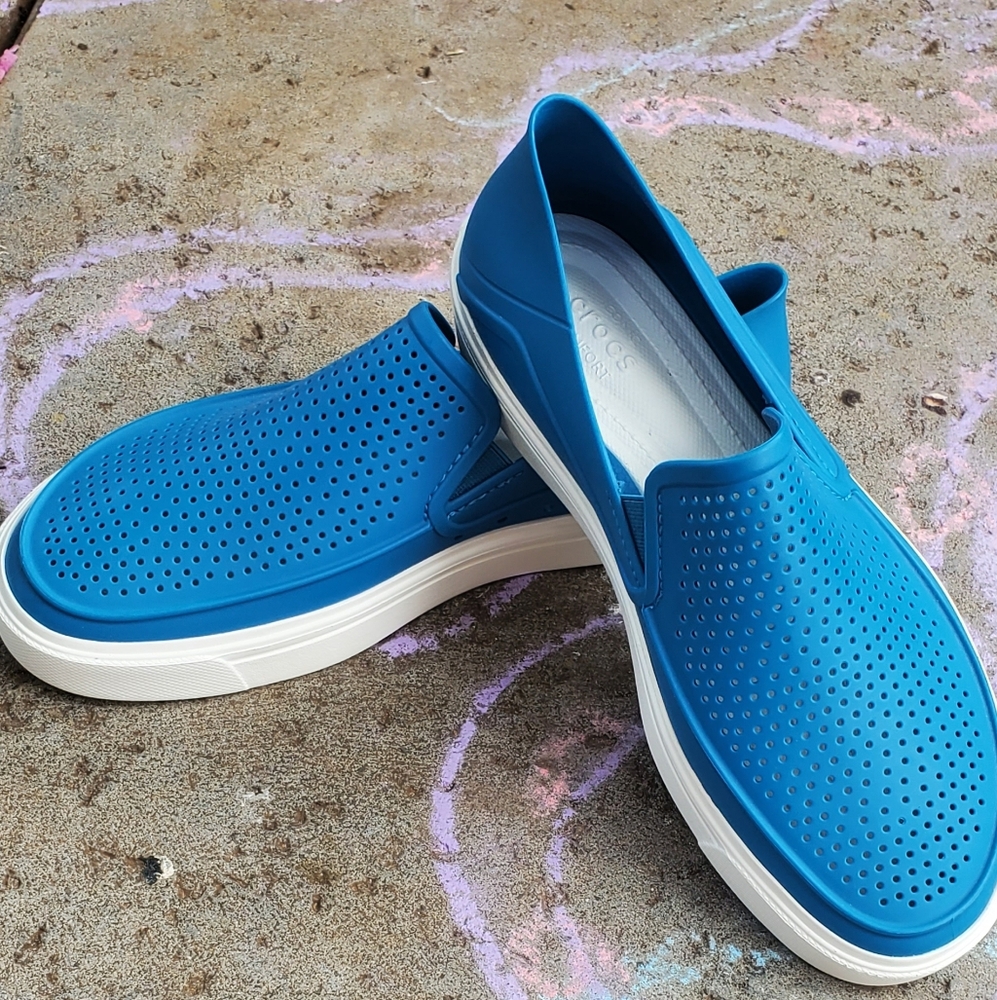 CROCS Men's Blue Perforated Slip-Ons